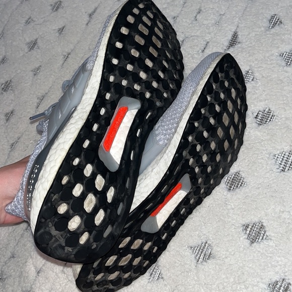 Adidas Ultra boost - Picture 3 of 7